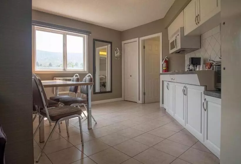 בית מלון כפרי Best Budget Inn & Suites Kamloops