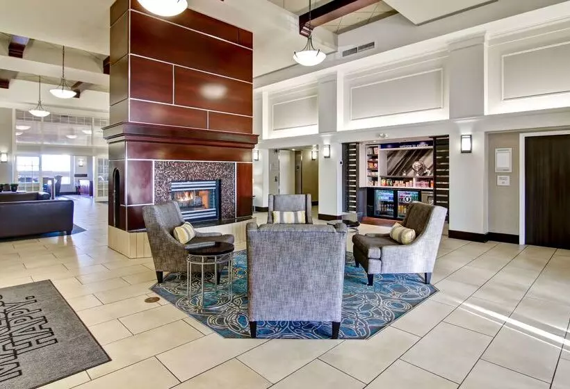 فندق Hampton Inn & Suites By Hilton Calgary Airport