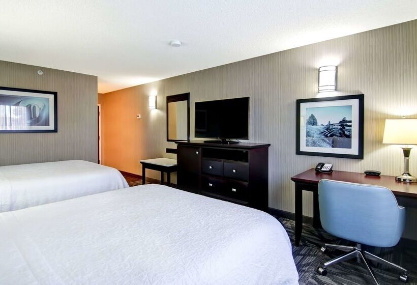 Szálloda Hampton Inn & Suites By Hilton Calgary Airport