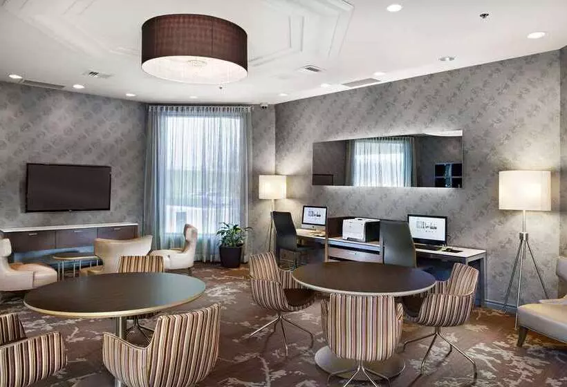 Отель Hilton Montreal Laval