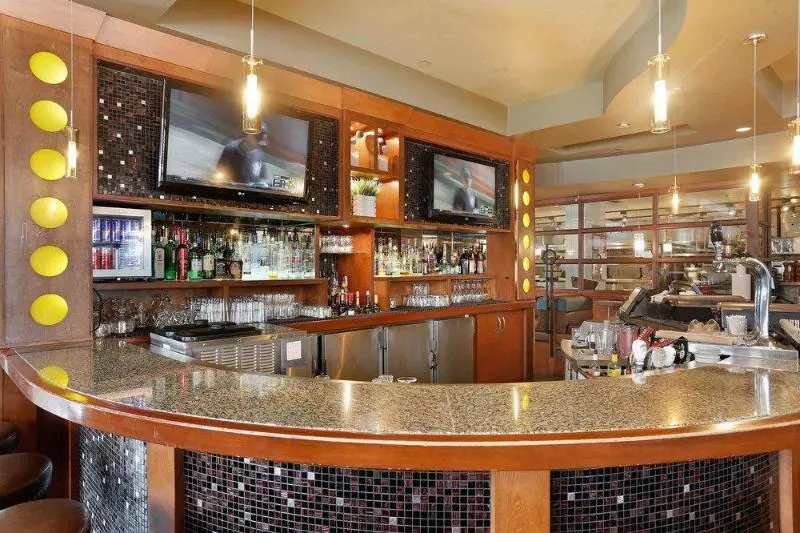 Sandman Hotel Vancouver Airport