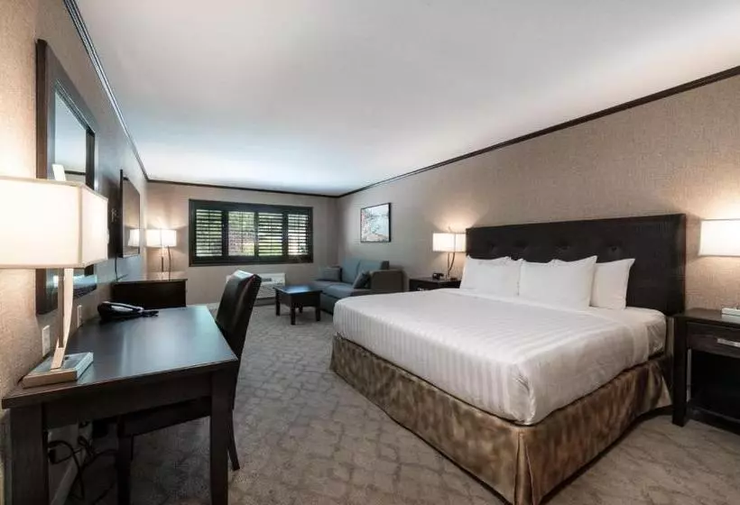 Prestige Lakeside Resort, Worldhotels Elite