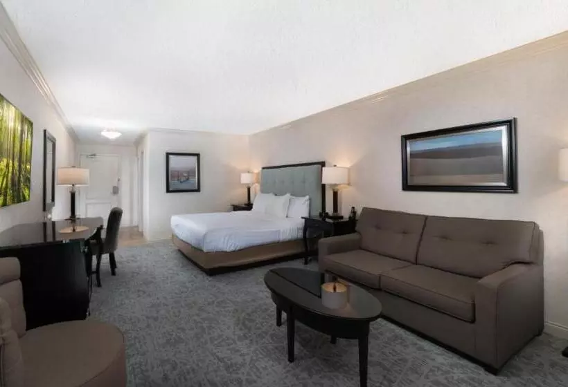 Prestige Lakeside Resort, Worldhotels Elite