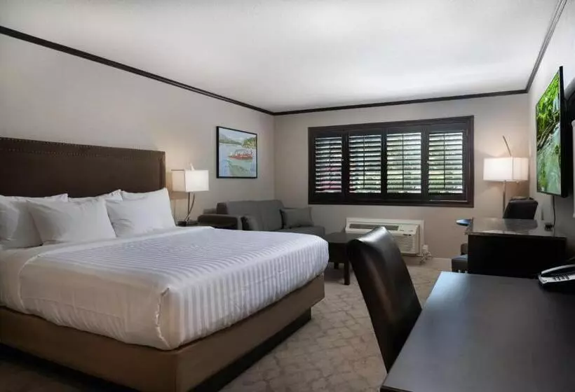 Prestige Lakeside Resort, Worldhotels Elite