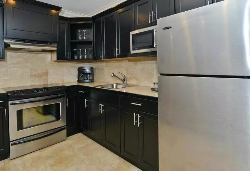 Prestige Lakeside Resort, Worldhotels Elite