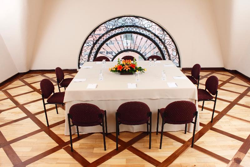 فندق Estelar Suites Jones