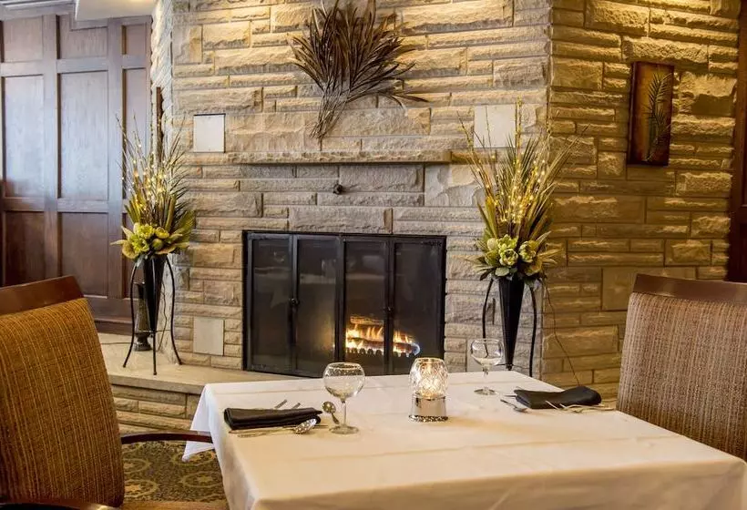 Sinbads Hotel & Suites