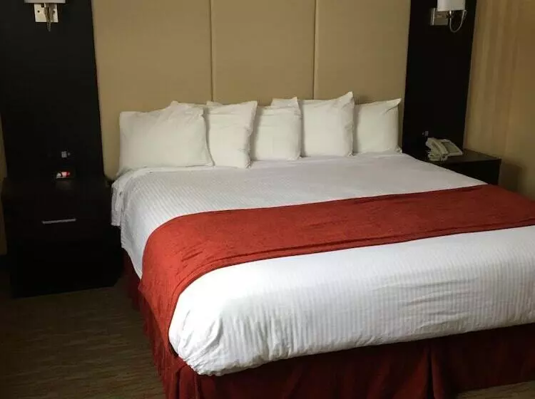 Sinbads Hotel & Suites