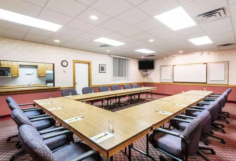 汽车旅馆 Super 8 By Wyndham Port Elgin