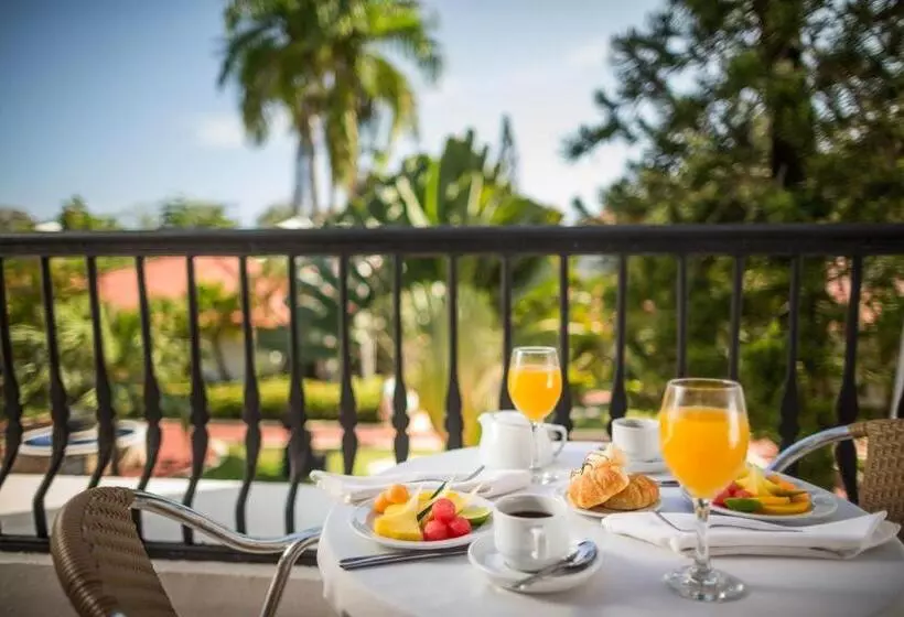 هتل Bluebay Villas Doradas - Adults Only - All Inclusive