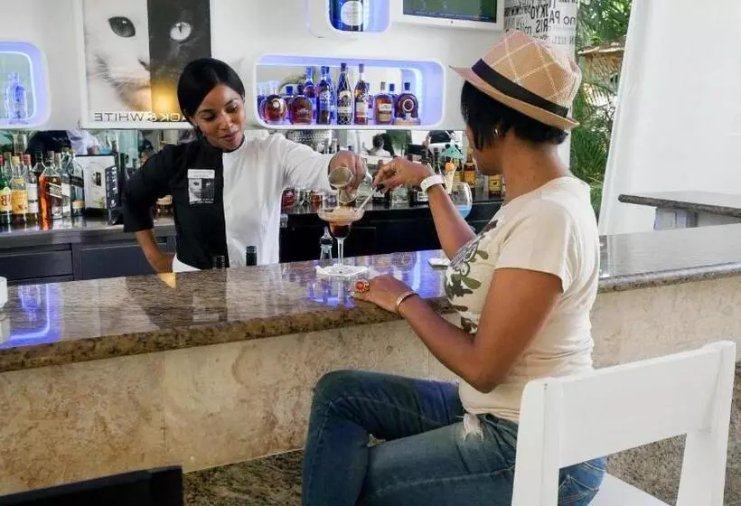 هتل Bluebay Villas Doradas - Adults Only - All Inclusive