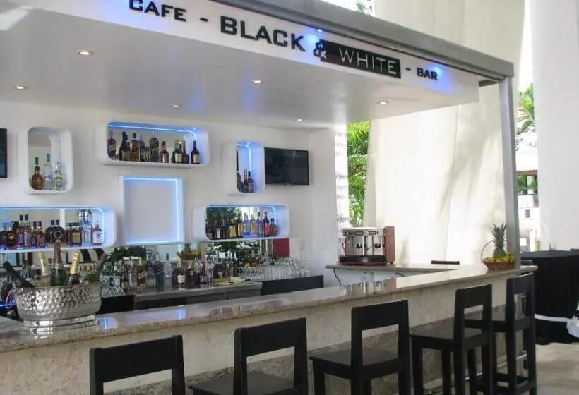 هتل Bluebay Villas Doradas - Adults Only - All Inclusive