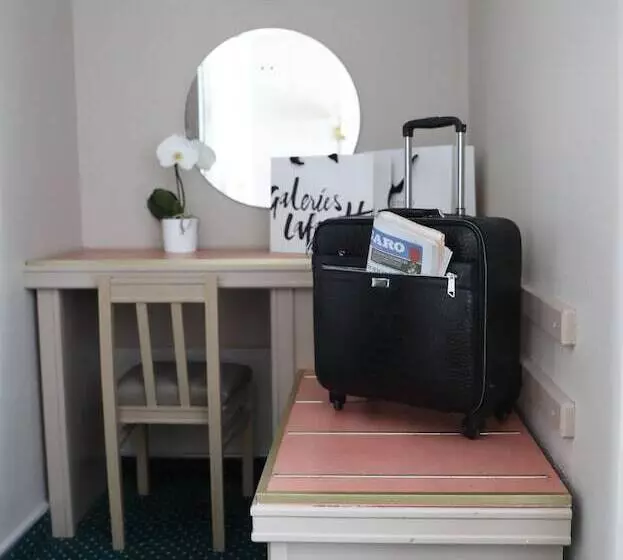 ホテル Des Arenes