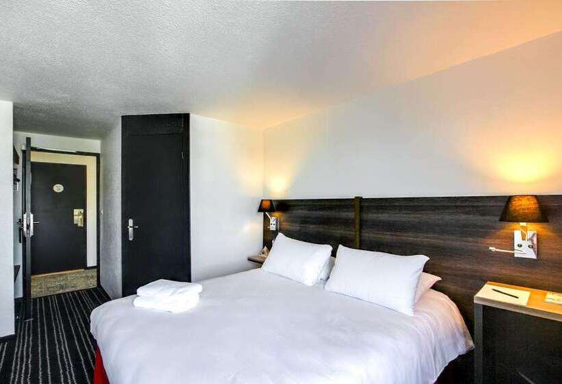 Brit Hotel Reims La Neuvillette