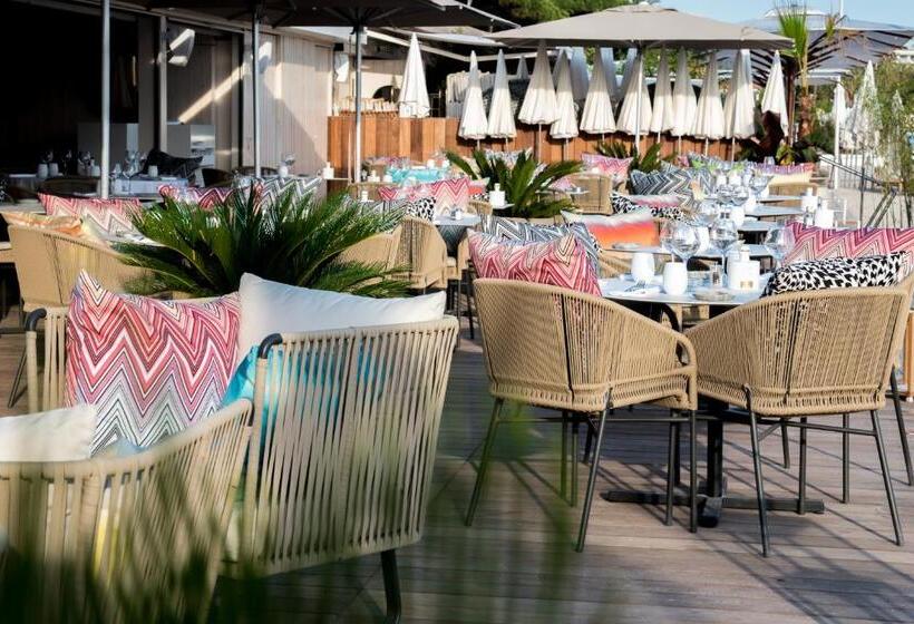 בית מלון כפרי Croisette Beach Cannes  Mgallery