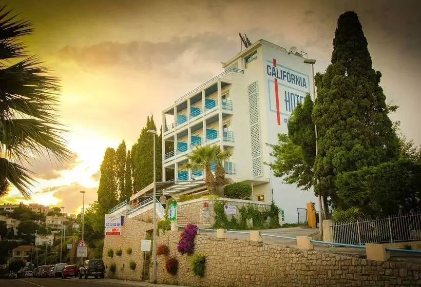 בית מלון כפרי Hôtel California