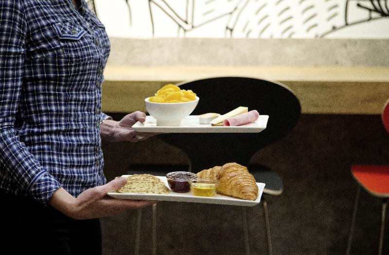 هتل Ibis Paris Gare Du Nord Tgv