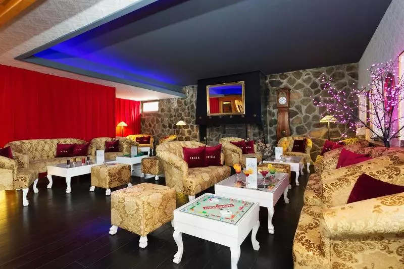 Отель Madame Vacances Hôtel Ibiza