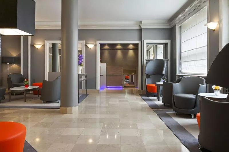 Timhotel Opéra Blanche Fontaine