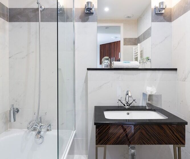 The Jay Hotel By Happyculture