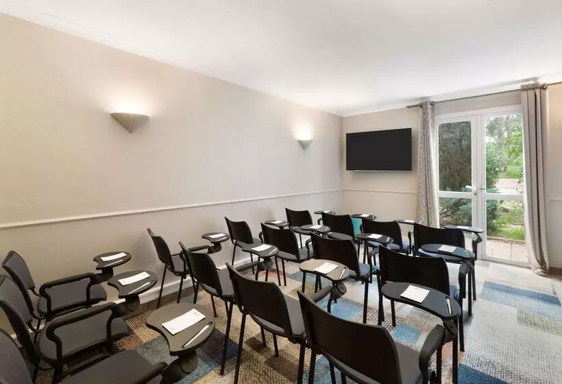 호텔 Best Western Plus Hyères Côte D Azur