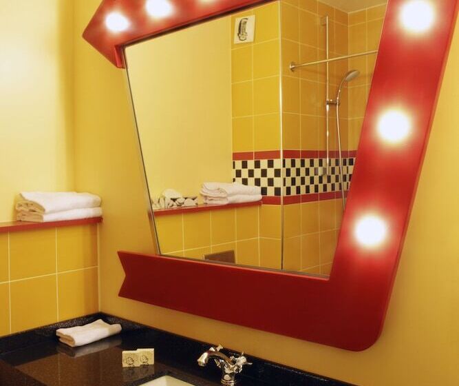 Disney Hotel Santa Fe