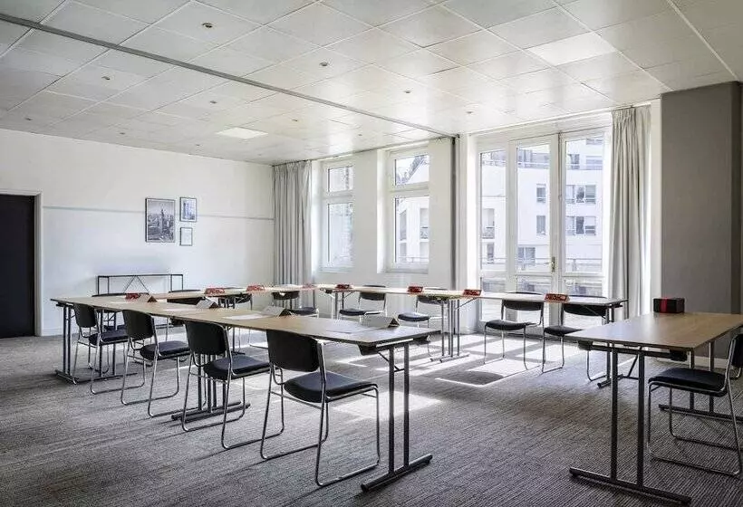 Отель Ibis Paris Porte De Bercy