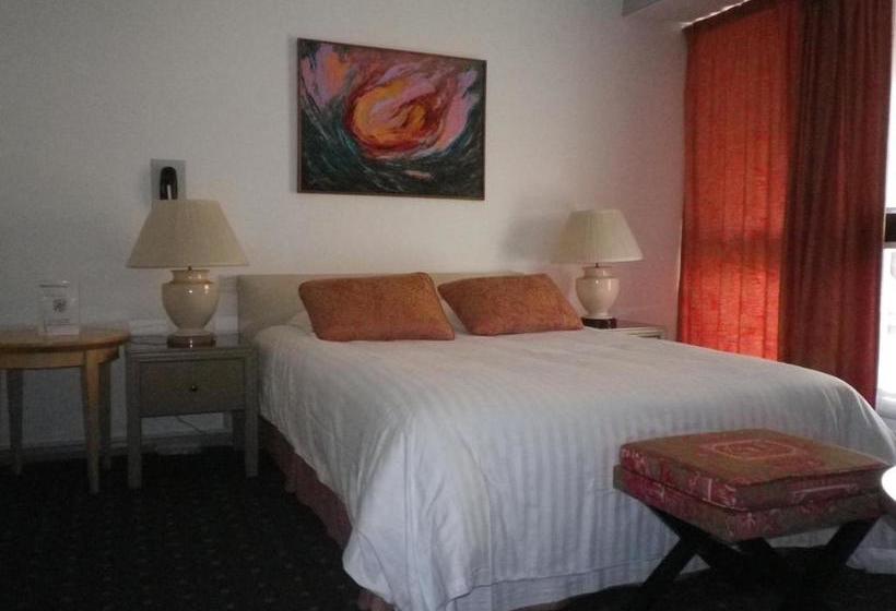 هتل Hôtel Le Cleves