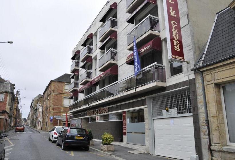 هتل Hôtel Le Cleves