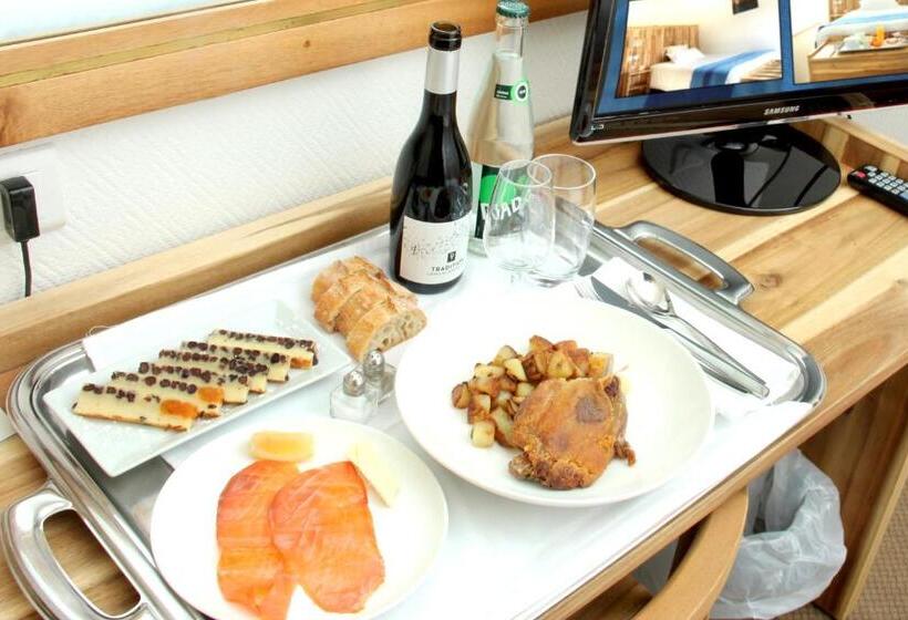 هتل Logis Hôtel De France & Restaurant Pamiers