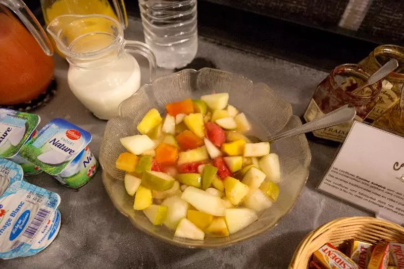 Отель Raymond 4 Toulouse