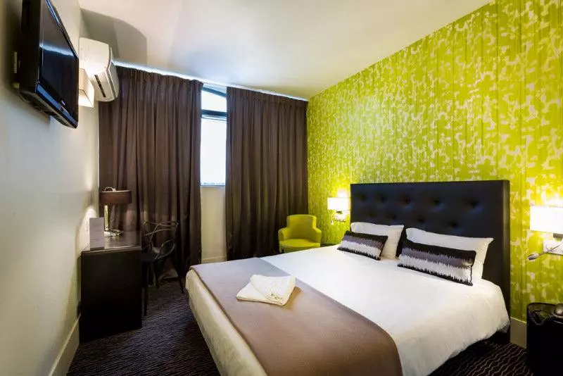 Отель Raymond 4 Toulouse