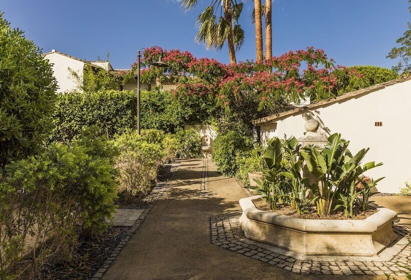 فندق Hôtel La Tartane Saint Tropez