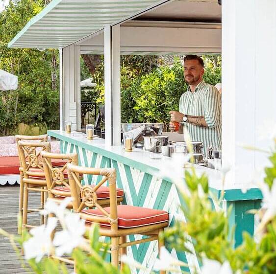 فندق Hôtel La Tartane Saint Tropez