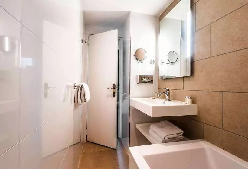 Отель Best Western Saint Louis Grand Paris Vincennes