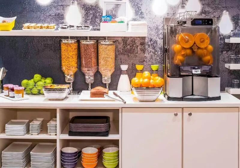 ホテル Ibis Styles Paris 15 Lecourbe