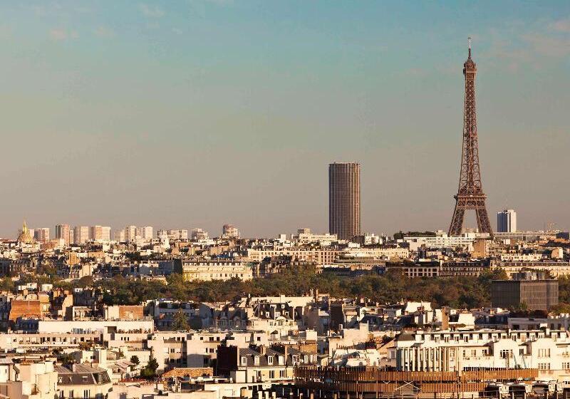 هتل Ibis Styles Paris 15 Lecourbe