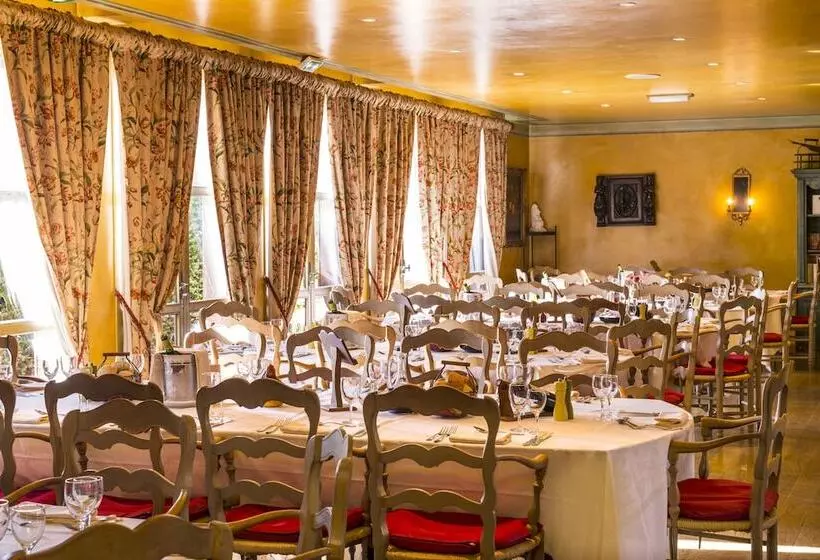 בית מלון כפרי Le Manoir De Gressy