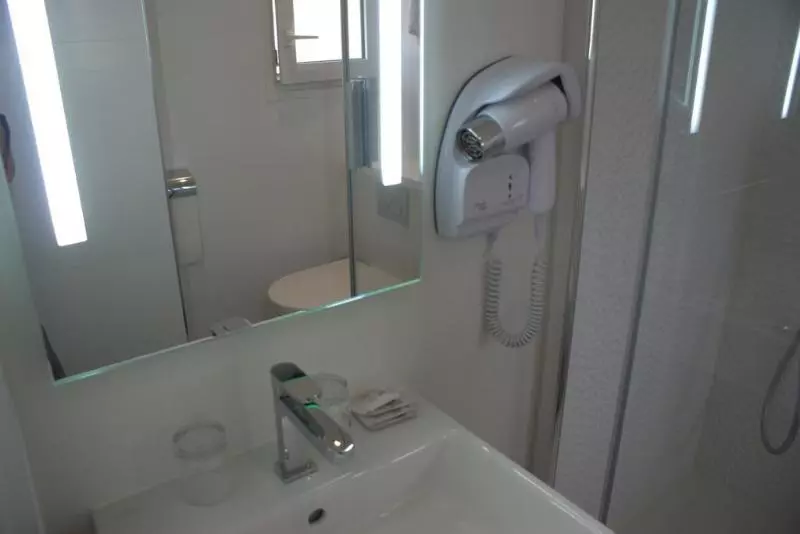 Hotel Little
