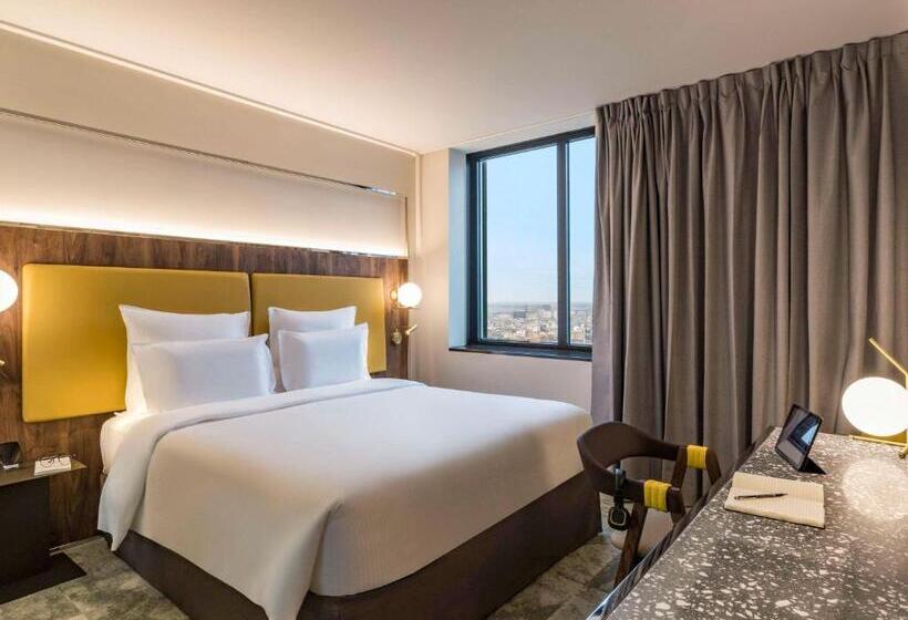 ホテル Pullman Paris Montparnasse