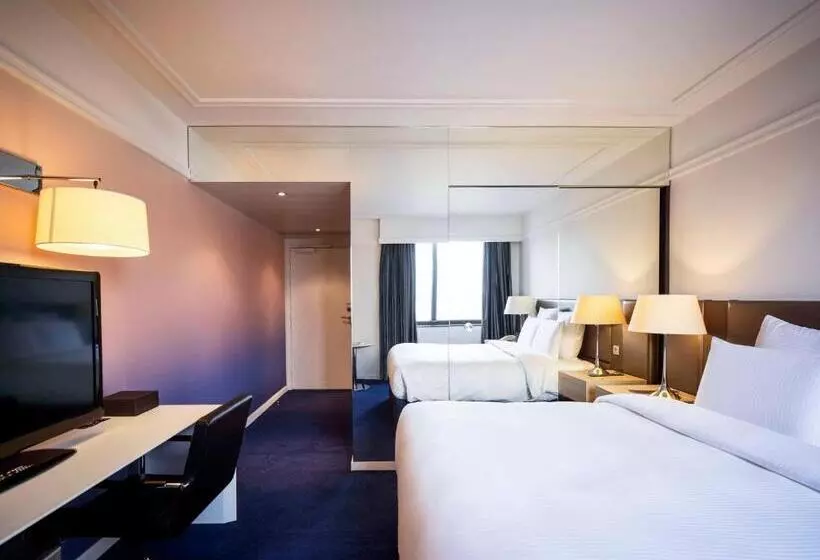 ホテル Pullman Paris Montparnasse