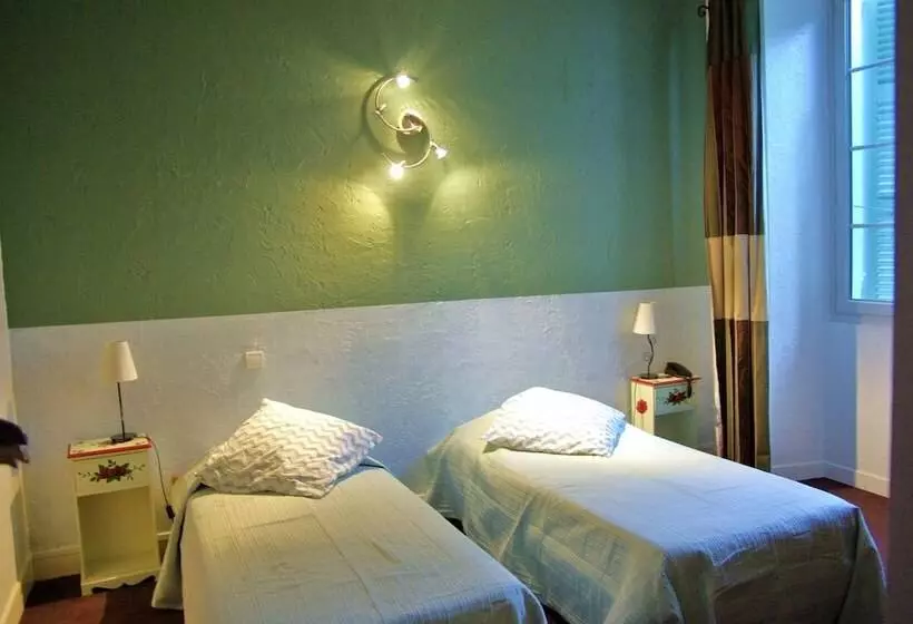 هتل The Originals Boutique, Villa Montpensier, Pau