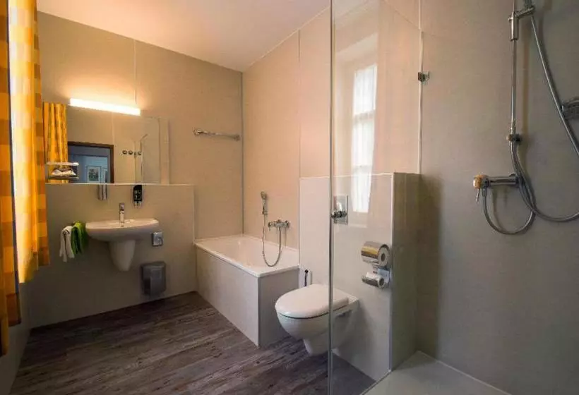 בית מלון כפרי Altstadt