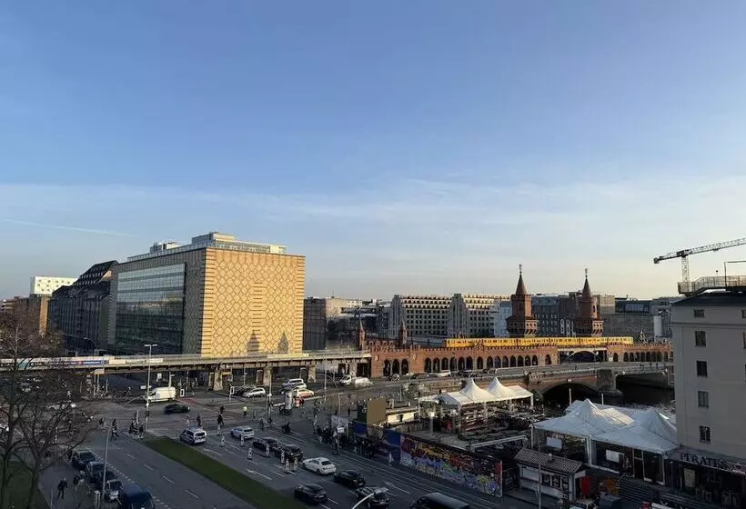 هتل Homaris East Side