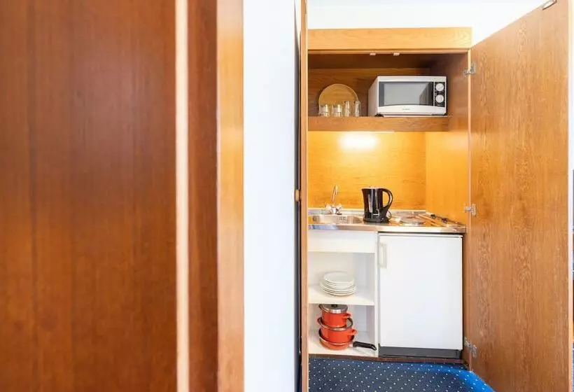 בית מלון כפרי Acora Bonn Living The City