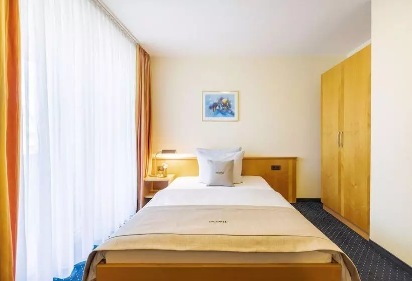 בית מלון כפרי Acora Bonn Living The City