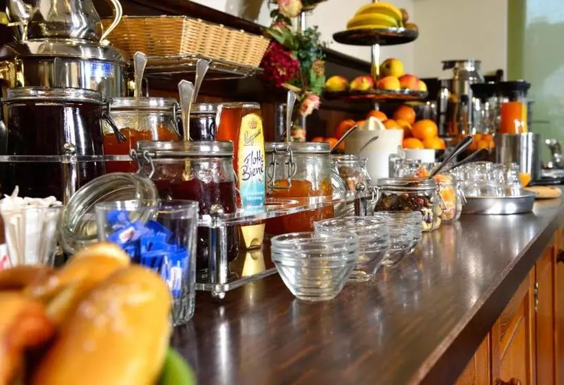 Отель & Wirtshaus Hansen