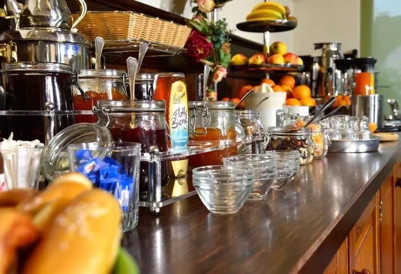 Отель & Wirtshaus Hansen