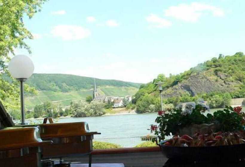 Das Ebertor   Hotel & Hostel