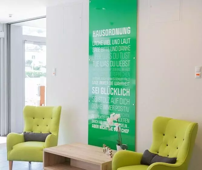 Das Ebertor   Hotel & Hostel